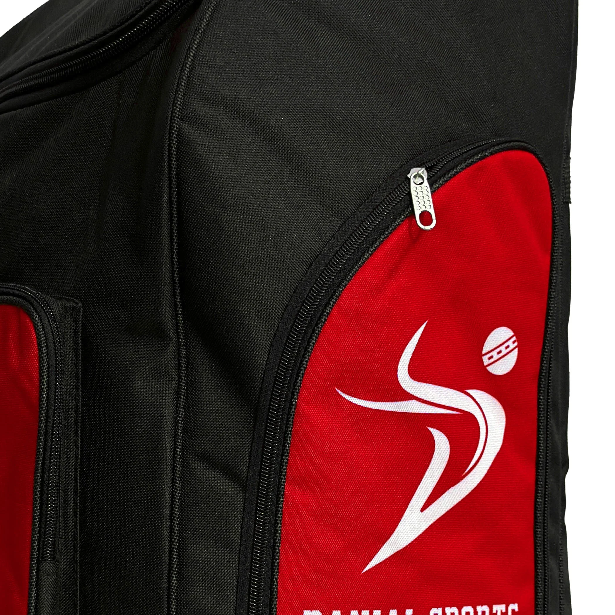 DS Star Duffle Bag Black/ Red - Image 6