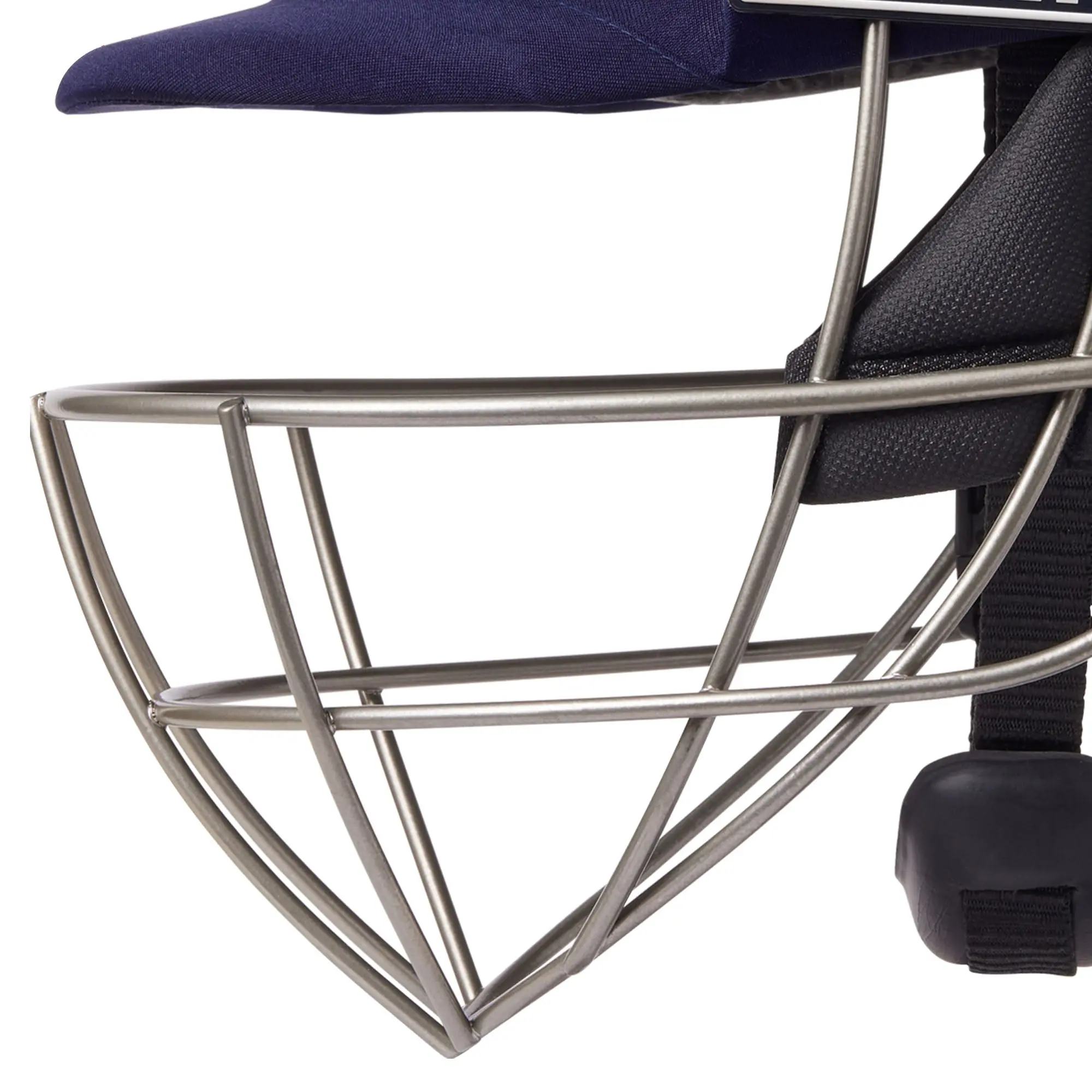 Gunn & Moore Maestro Ti Helmet Titannium Grille - Image 8