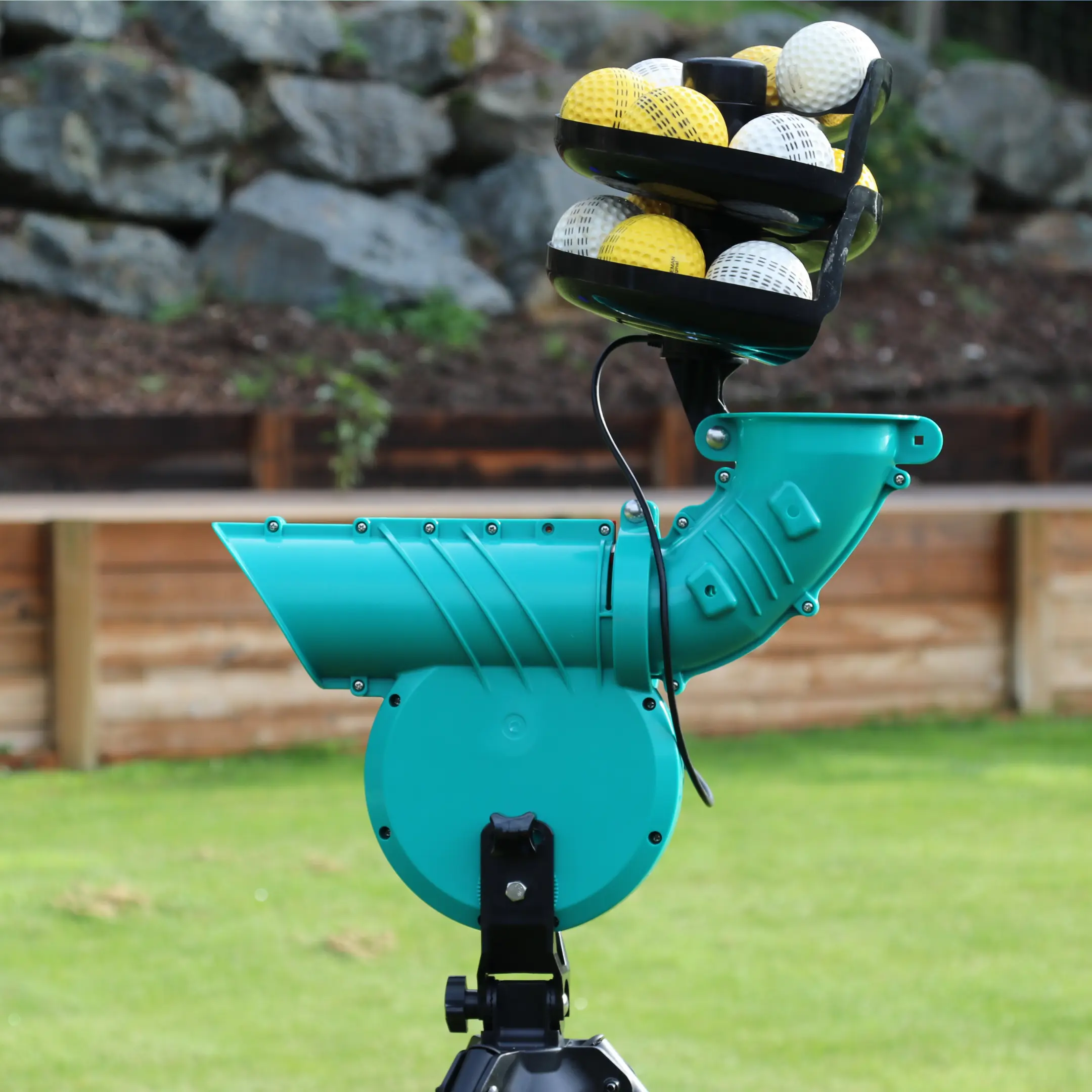 Paceman 195XT Cricket Bowling Machine - Image 3